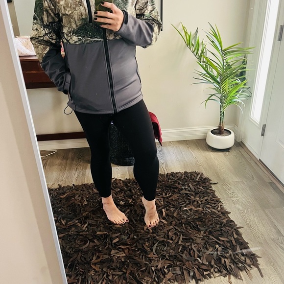 Habit Men's Camouflage and Gray Jacket - Picture 7 of 8